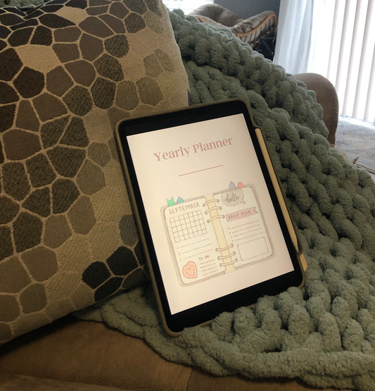 Monthly/Weekly Planner Printable (pink theme)
